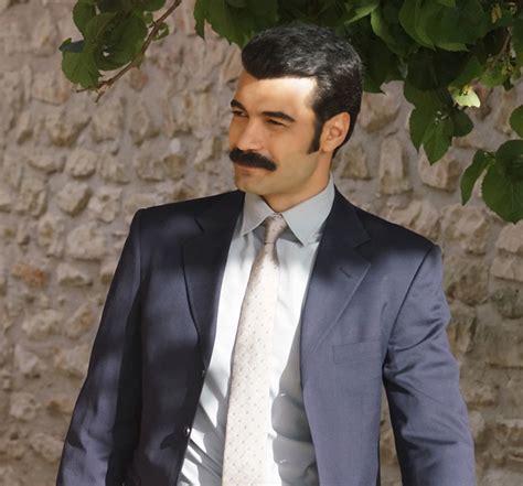 Murat ünalmış kaç yaşında, murat ünalmış boyu, murat ünalmış nereli, murat ünalmış biyografi, murat ünalmış vikipedi, sevgilisi kim, kaç kilo, eşi kim, evli mi, ailesi, burcu, kısaca hayatı i̇şte detaylar. Murat Ünalmış Kimdir?