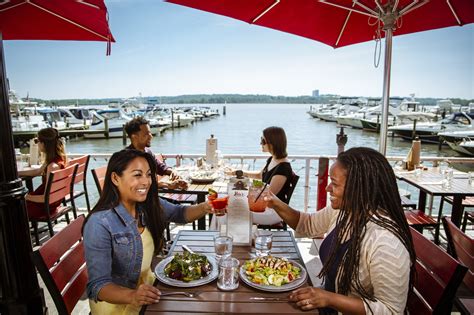 The Best of Outdoor Dining in Alexandria, VA | Summer restaurants