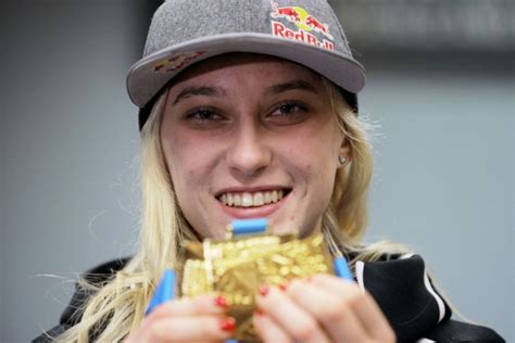 Janja garnbret (born march 12, 1999) is a slovenian rock climber and sport climber who has won multiple lead climbing and bouldering events. Janja Garnbret - first climber with five gold medals & Slovenia.si