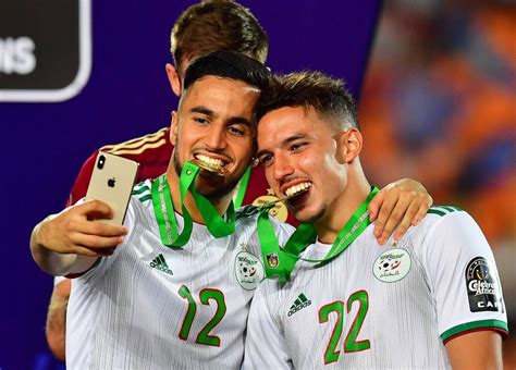 Site dédié à l équipe nationale de football: New Season Algeria Home football shirt 2019 - 2020.