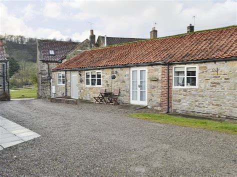 Moorland Cottages Heather Cottage Ref Uk2166 In Hutton Le Hole