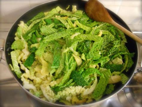 Controlla gli ingredienti, segui la ricetta e. Verza in padella | Ricette di cucina con foto