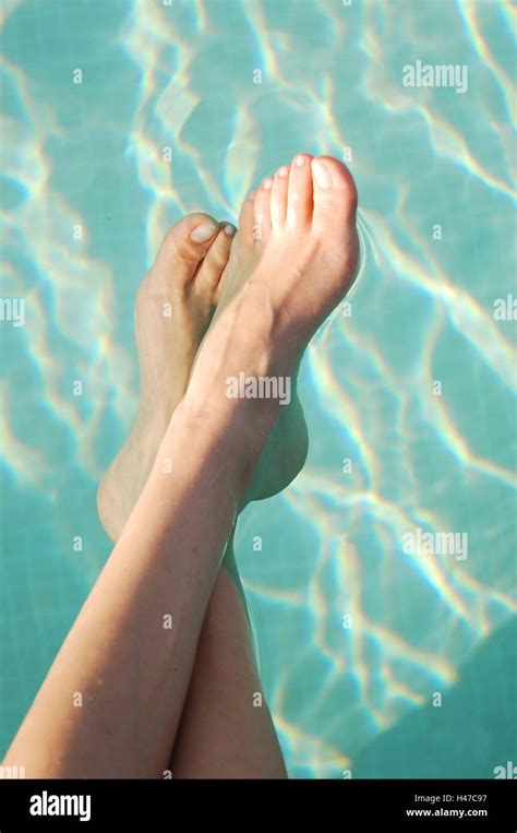 Pool Women S Feet Swimming Pool Swimming Pool Woman Feet Barefoot Water Refreshment