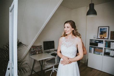 Alles, was man dafür braucht, sind gefrorene himbeeren, kokoscreme, puderzucker und zitrone. Die vegane Traumhochzeit von Eline & Adam in Aachen ...