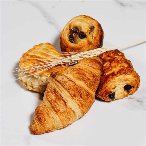 Plateau De Mini Viennoiseries Pi Ces Croissants Pains Au Chocolat