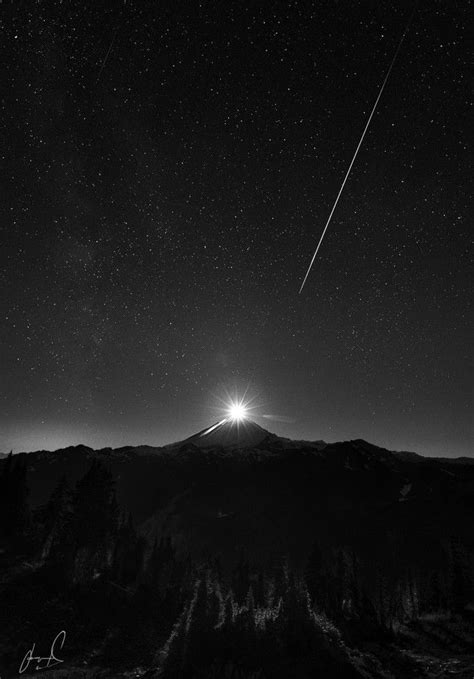 Moonset Over Mt Baker During The Perseids Meteor Shower By Jasonmatias