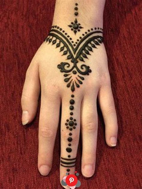 125 Stunning Yet Simple Mehndi Designs For Beginners Henna Tattoo