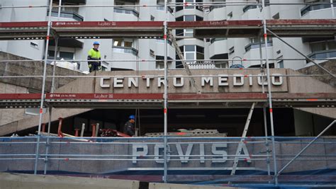 Ribera Povisa inicia la gran transformación de su fachada Hospital Ribera Povisa