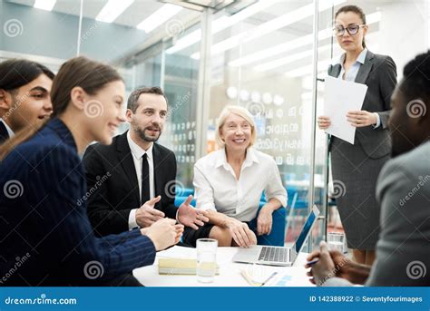 Briefing In Office Stock Photo Image Of Meeting Multiethnic 142388922