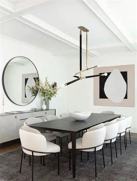 5 Tips For Selecting The Right Modern Dining Table And Chairs