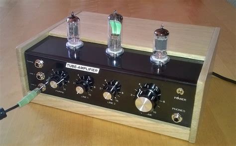 The 12au7 is usually operated at plate voltages of over 120 volts, but fortunately it can be operated at lower voltages with decent results. TUBE HEADPHONE AMPLIFIER - DIY Synth