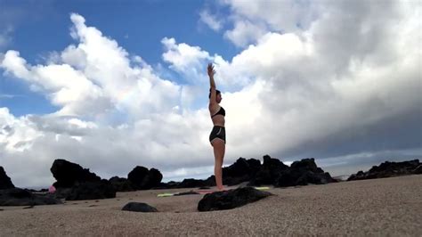 Kira Kosarin Does Sexy Yoga 30 Pics Video Thefappening