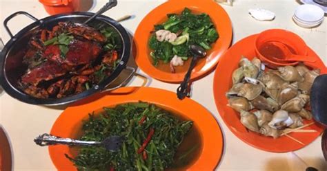 Seperti warung dan restoran yang direkomendasikan oleh tripzilla berikut, para pengunjung selalu meninggalkan komentar positif. TEMPAT kuliner: Rumah Makan Ikan Bakar Tanjung Pinang - Anyer