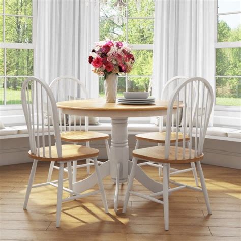 Rhode Island Natural And White Round Dining Table And 4 Chairs Set
