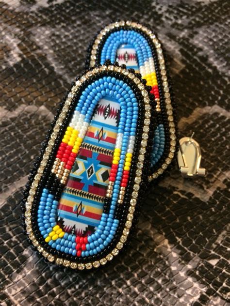 Pin By Lindsey Williams On Beaded Earrings Native American Beaded