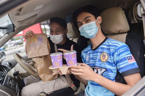 Mcdonald's has had massive success with celebrity collaborations, such as the travis scott meal. So which McDonald's outlets did Malaysian K-pop fans flock to for its BTS Meals today? | MELODYINTER