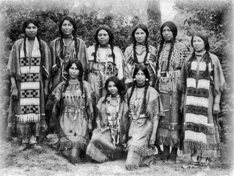 Northern Cheyenne Women Circa 1920 Native American History American
