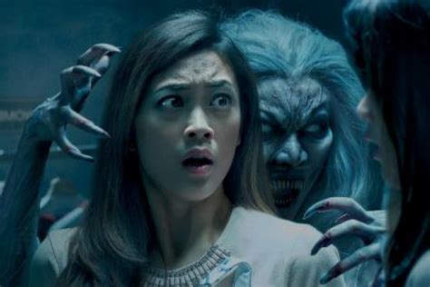 Confessions Of A Halloween Horror Nights Scare Actor Latest Singapore News The New Paper