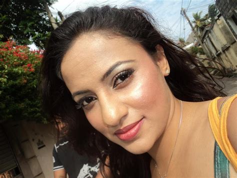 Udari Warnakulasuriya Sri Lankan Actress And Models