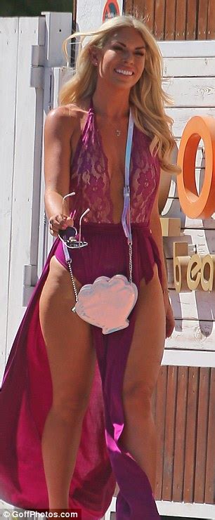 Towie S Frankie Essex Shows Off Weight Loss In Plunging Ensemble With Thigh High Slit Daily