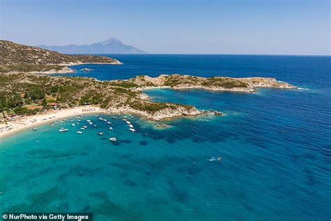 Which countries have banned uk travel over covid concerns? TUI, EasyJet and Ryanair CANCEL all flights and holidays ...