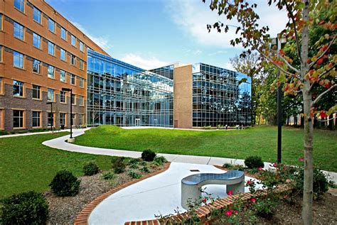 George Mason University Long And Kimmy Nguyen Engineering Building