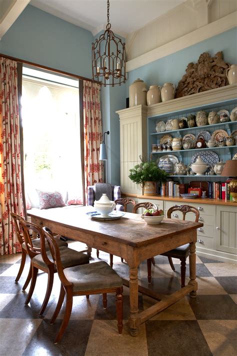 Tour The Dreamy English Country Cottage Of Designer