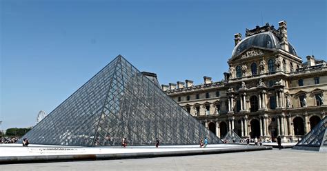 Louvre Oeuvre Affiche Img