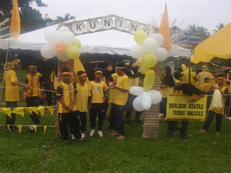 Kata kata mutiara singkat dan pendek itu bisa datang dari mana saja dan kapan saja, bisa dari orang lain atau dari diri sendiri. Kata Semangat Rumah Sukan | Cikimm.com