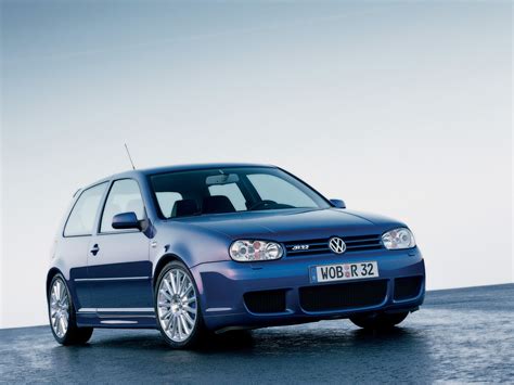 Volkswagen Golf R32 Wallpapers And Images Wallpapers Pictures Photos