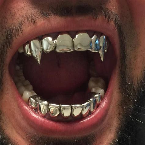 Diamond Grillz Gold Grillz Grillz Teeth Piercings Urbane Kunst Vampire Teeth Vampire