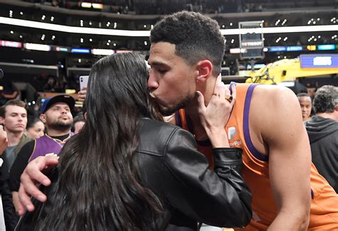 Kendall Jenner Kisses Boyfriend Devin Booker At Basketball Game After