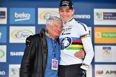 A belated happy birthday to raymond poulidor, who was born on april, 15 1936, and died on poulidor rode his first bike race at the urging of andré marquet, who ran a cycle shop in nearby. Tour de France legend Raymond Poulidor has died | Tour de ...