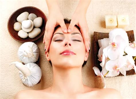 Stone Massage Day Spa Spa Salon Stock Photo By ©subbotina 20381545