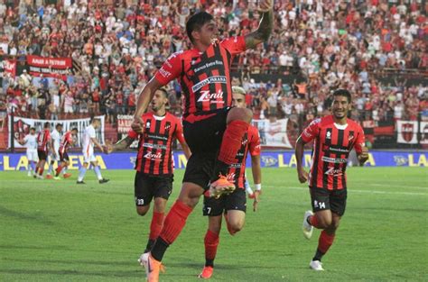 Incluye resultados, fixture, promedios, tablas de posiciones, goleadores. Fútbol: terminó la fecha 18 y así quedaron los promedios ...