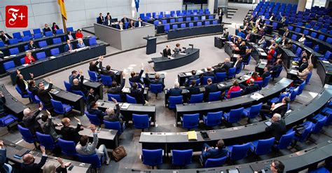 Der begriff bundestag liegt darin begründet, dass das parlament früher einen tag lang zusammenkam, um über wichtige. Neue Fraktionen im Bundestag: Was die jungen Grünen von ...
