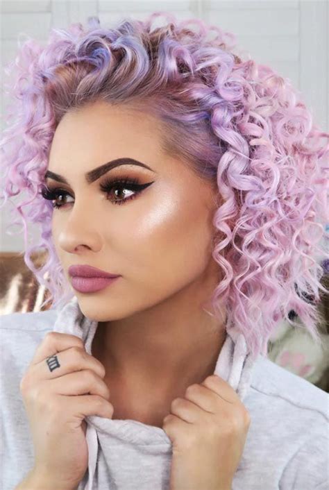 A small blob smoothed through damp hair is all it takes to get impressive fullness that lasts all day. 21 Best Hair Mousses for Every Hair Type & Budget in 2020