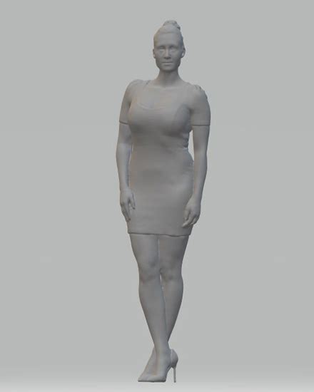 Model Figure Of Women In A Dress 25mm High 00 Gauge
