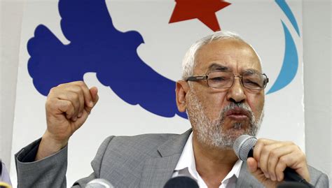 وشدد على أن البرلمان في حالة انعقاد دائم نظرا لحالة الطوارئ وسيواصل. راشد الغنوشي: هذا هو الحل في مصر ولا أرى سواه | وطن الدبور
