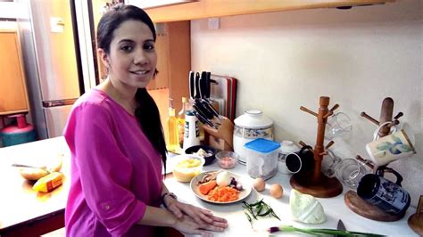Anis nabilah is a successful chef from malaysia. Real Cooking With Anis Nabilah - Episode 1 (Nasi Goreng ...
