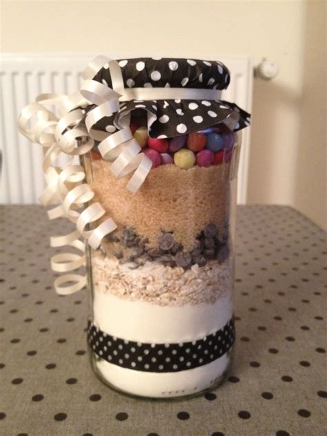 Was dein herz auch begehrt, du findest mit großer wahrscheinlichkeit eine kuchenmischung, die deinem geschmack entspricht. Keks-Mischung im Glas: 160g Mehl, 1EL Backpulver, 1 Pr ...