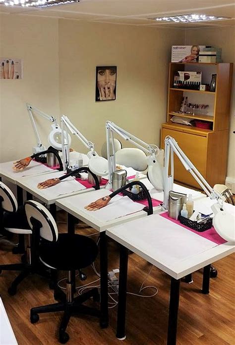 Milton Keynes Beauty School Training Courses The Beauty Academy
