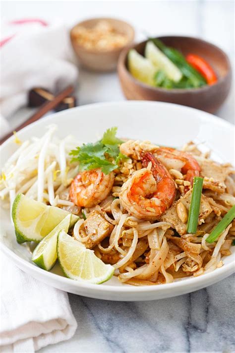Add chicken and stir fry until 50% cooked, 2 minutes. Shrimp Pad Thai - Rasa Malaysia
