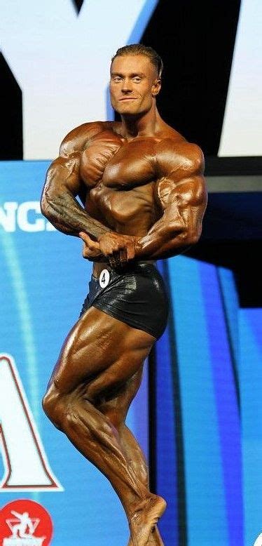 2018 - Chris Bumstead, Canada (2 February 1995), height 6-foot-1 (185