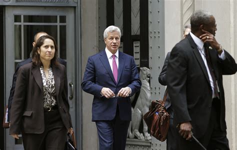 jpmorgan chief dimon meets with justice department over probe of financial crisis the