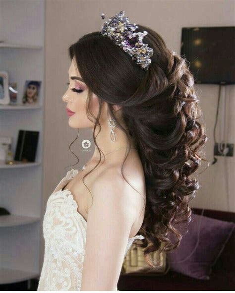 Pin By Jesus Diaz On Cosmeto·llage Bride Hairstyles Wedding Hairstyles Wedding Hairstyles