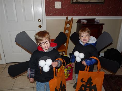 This funny ceiling fan lazy costume shirt is sure to get laughs and groans at any halloween party! trick or treating ceiling fans! How to:http ...