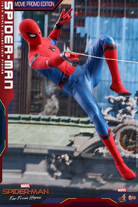 Enjoy the swinging from building to building on webs that shoot from your hands. Spider-Man: Far From Home - Hot Toys Spider-Man Movie ...