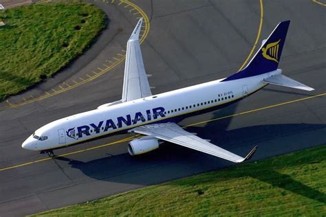 Ga je vliegen met ryanair? Ryanair відкриває ще один маршрут з України до Польщі ...
