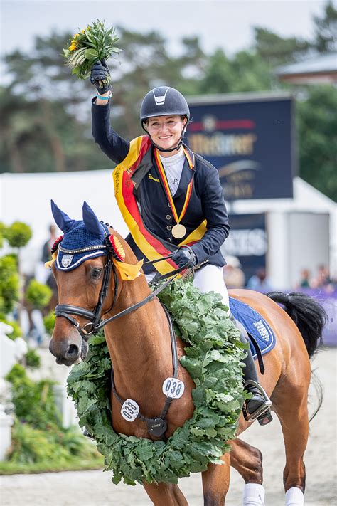 We did not find results for: Julia Krajewski gewinnt die CIC*** Meßmer Trophy ...